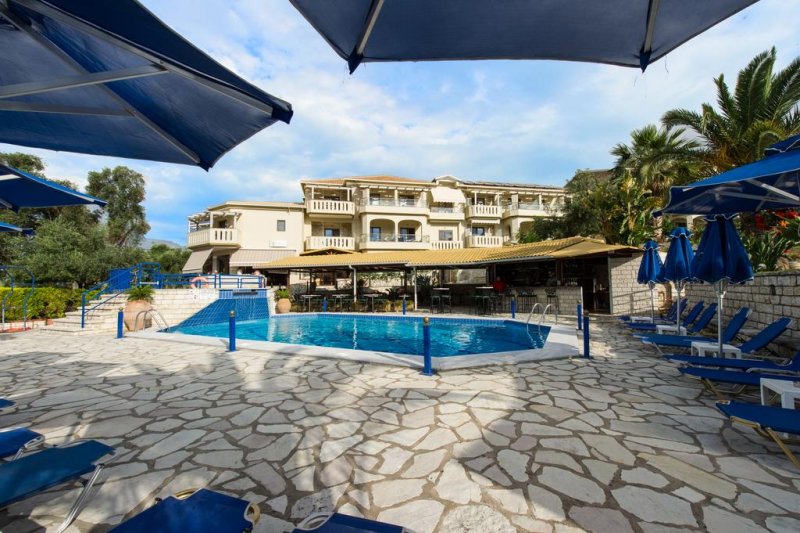 Adams Hotel - Снимка 0