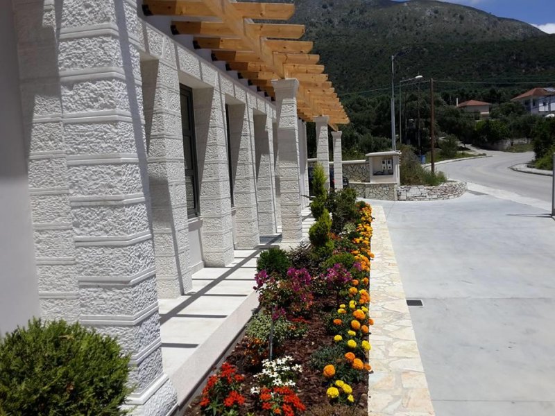 Adams Hotel - Снимка 3