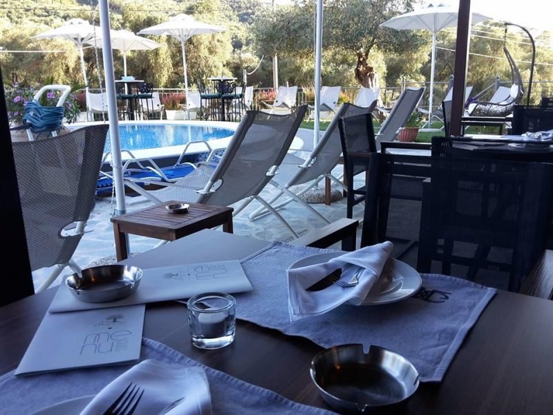 Adams Hotel - Снимка 10