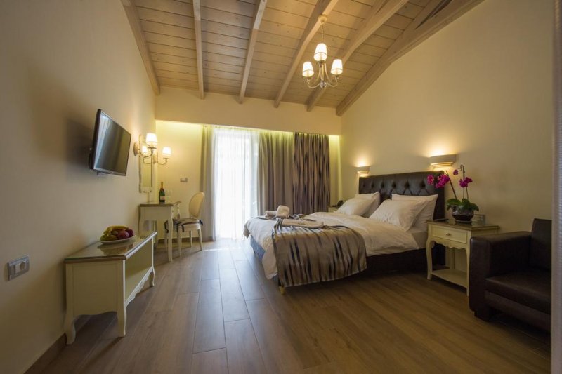 Adams Hotel - Снимка 8