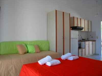 Spiros Studios - Снимка 4
