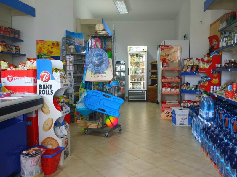 Spiros Studios - Снимка 9