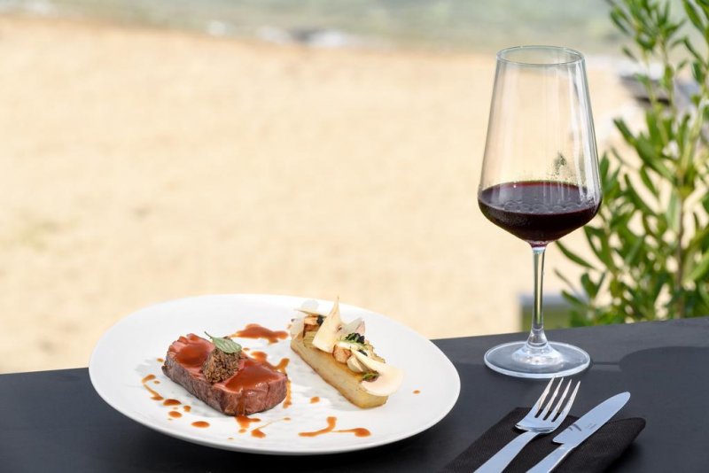 Avaton Luxury Villas Resort - Снимка 7