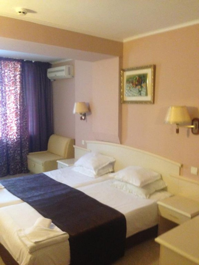 Хотел Детелина - Снимка 2