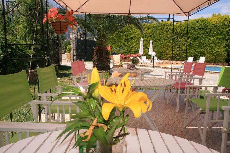 Kastro Hotel - Снимка 3