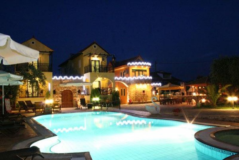 Kastro Hotel - Снимка 11