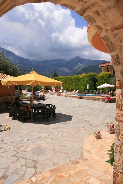 Релакс на о. Тасос! Нощувка + басейн в хотел Kastro до Скала Потамиас, Гърция! - Снимка 17