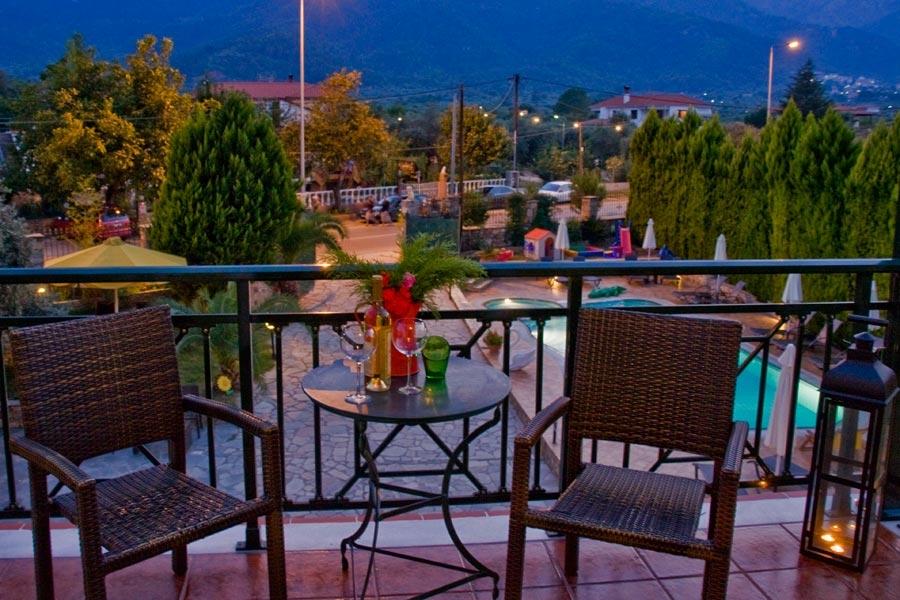 Релакс на о. Тасос! Нощувка + басейн в хотел Kastro до Скала Потамиас, Гърция! - Снимка 5