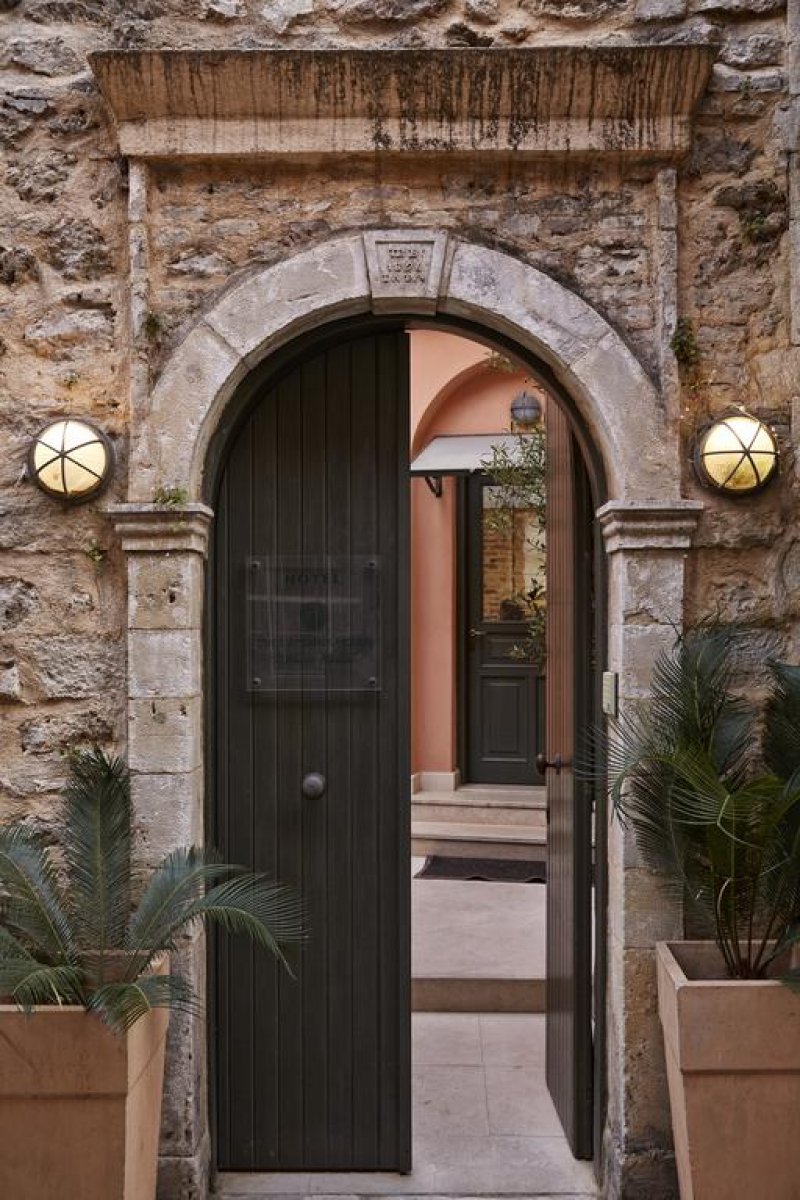 Captain's House Boutique Hotel - Снимка 7