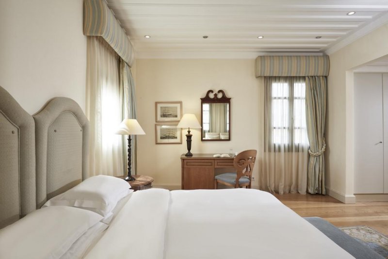 Captain's House Boutique Hotel - Снимка 3