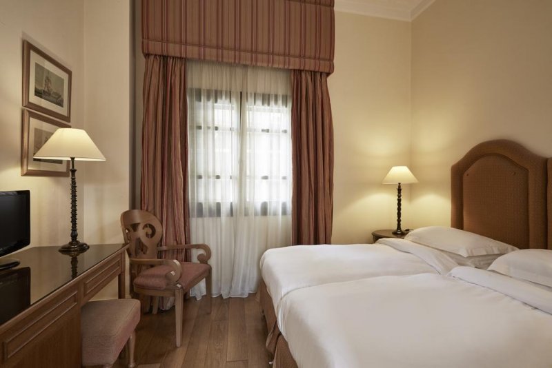 Captain's House Boutique Hotel - Снимка 7