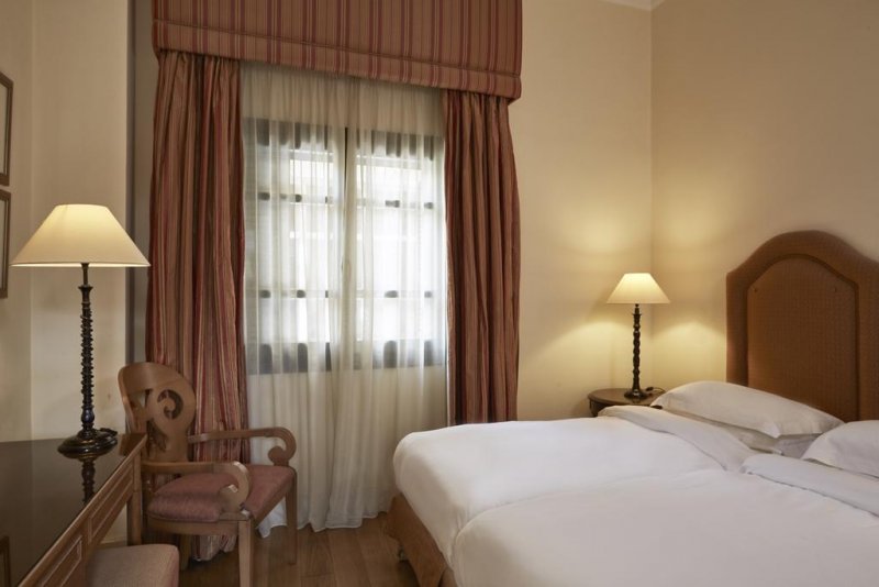 Captain's House Boutique Hotel - Снимка 2