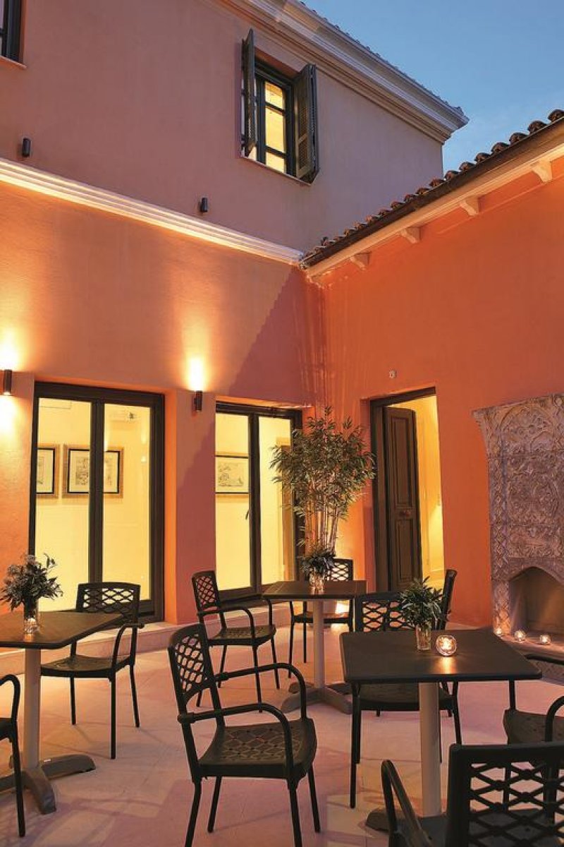 Captain's House Boutique Hotel - Снимка 11