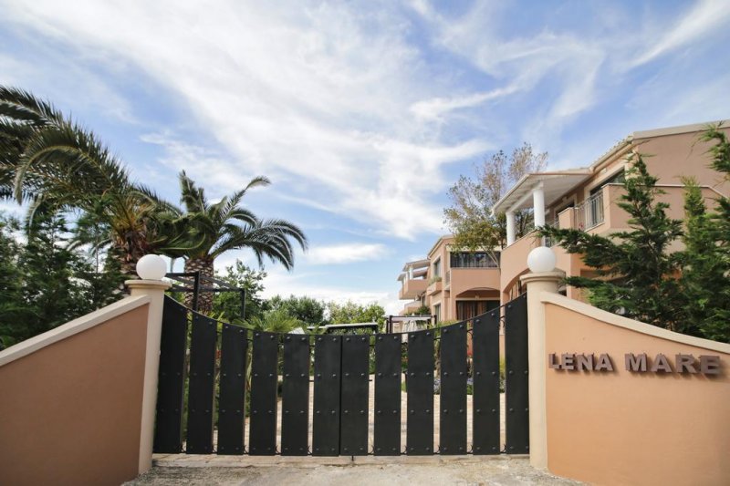 Lena Mare Boutique Hotel - Снимка 10