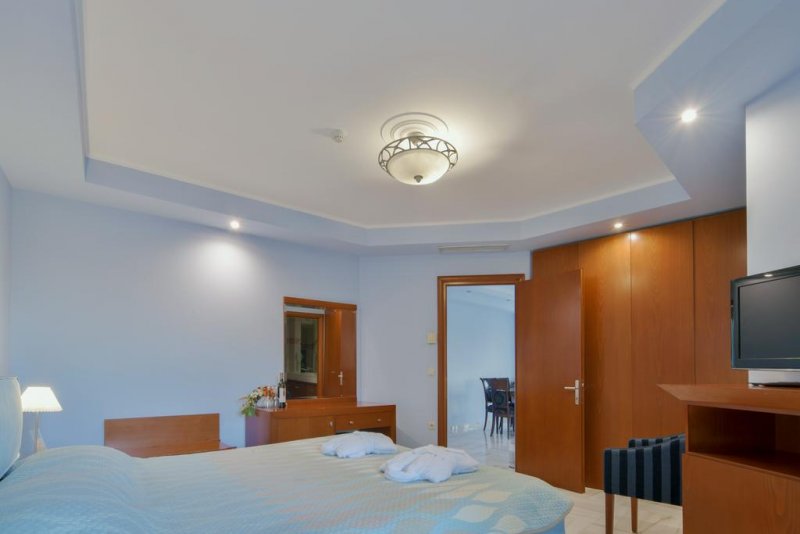 Nefeli Hotel - Снимка 3