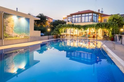 Thalassies Hotel - Снимка 1