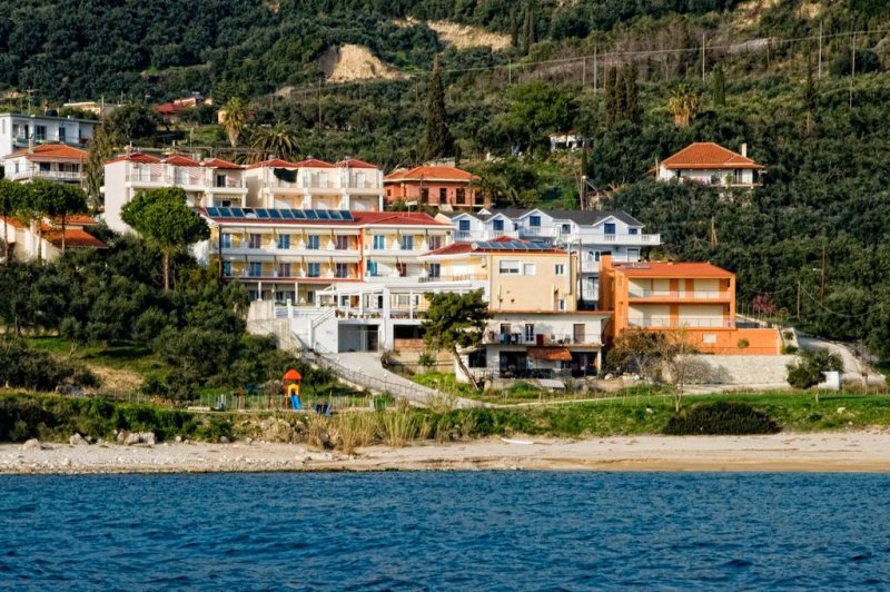 Hotel Dimitra - Снимка 10