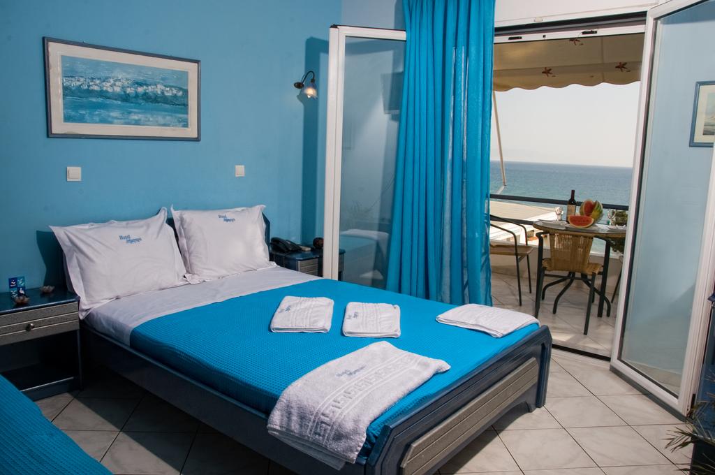 Ранни записвания за море в Гърция. Нощувка в двойна, тройна или четворна стая със закуска в хотел  Dimitra, Лигия, Превеза на 30 метра от плажа - Снимка 21