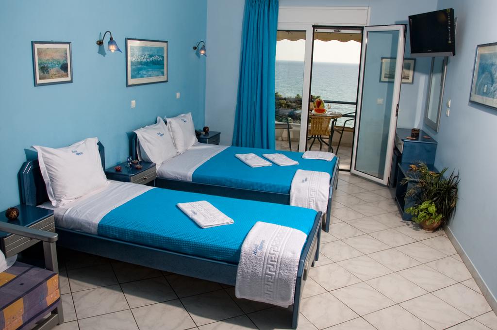 Ранни записвания за море в Гърция. Нощувка в двойна, тройна или четворна стая със закуска в хотел  Dimitra, Лигия, Превеза на 30 метра от плажа - Снимка 5