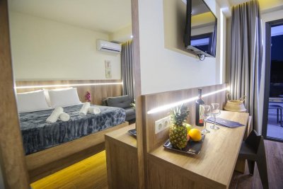 Hotel Yakinthos - Снимка 4