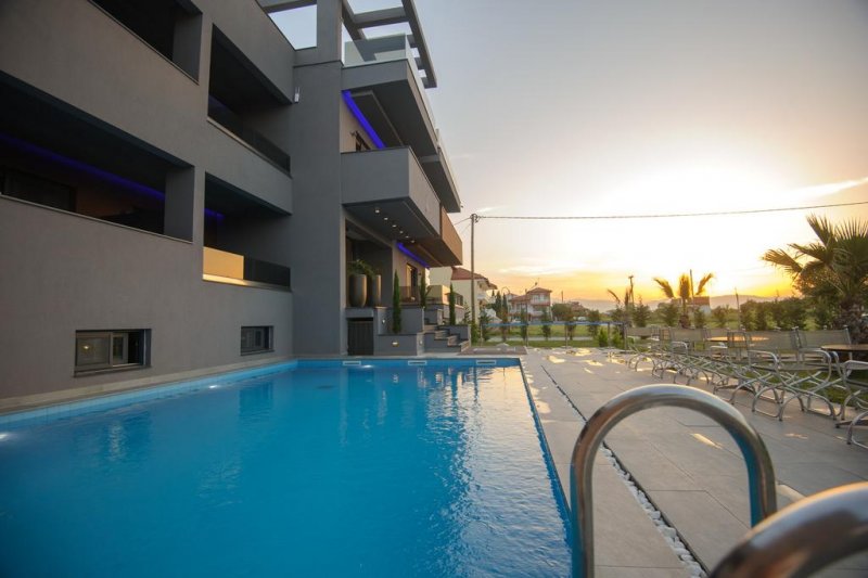 Hotel Yakinthos - Снимка 0