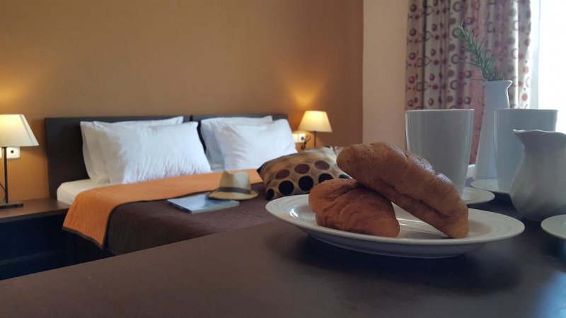 Hotel Yakinthos - Снимка 2