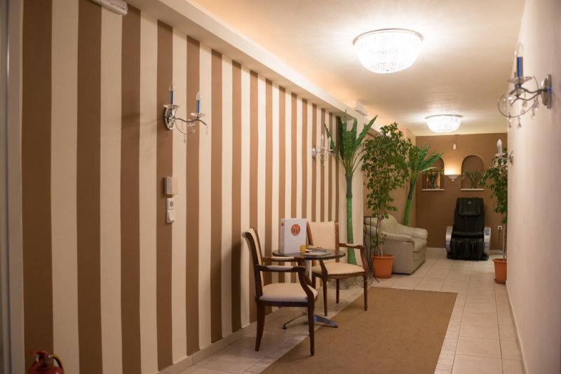 Hotel Yakinthos - Снимка 9