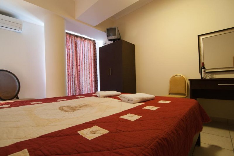 Hotel Yakinthos - Снимка 5