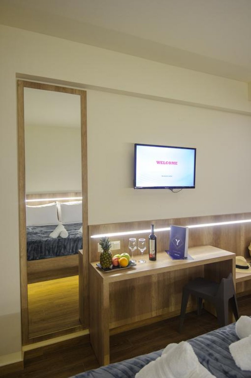 Hotel Yakinthos - Снимка 7