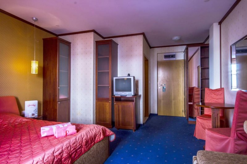 Хотел Френдс - Снимка 9