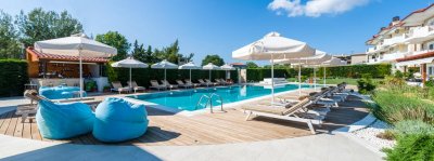 Lagaria Palace Apartments - Снимка 1