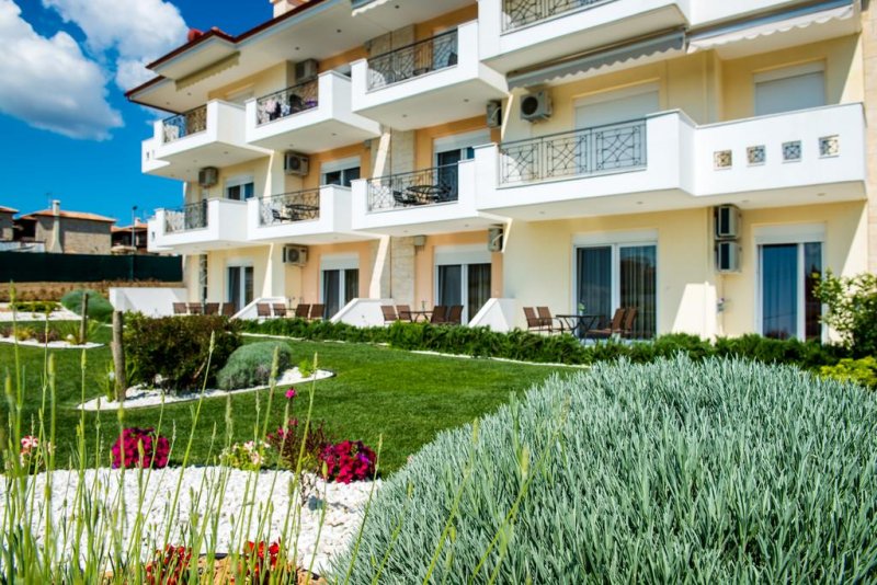 Lagaria Palace Apartments - Снимка 10