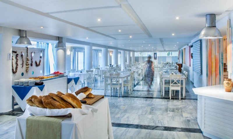 Grand Bleu Sea Resort - Снимка 5