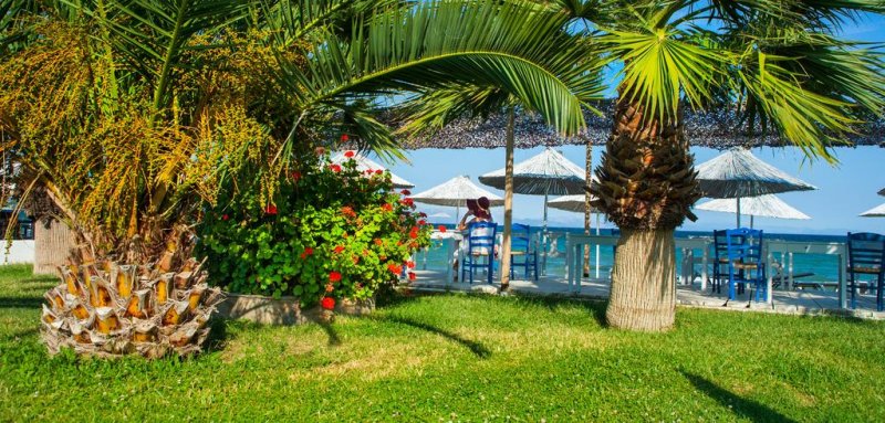 Grand Bleu Sea Resort - Снимка 8