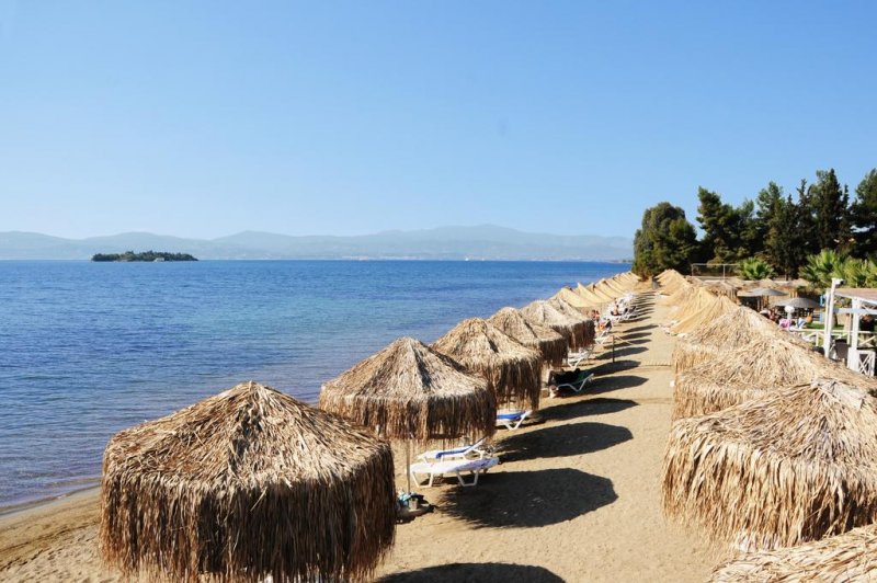 Grand Bleu Sea Resort - Снимка 5