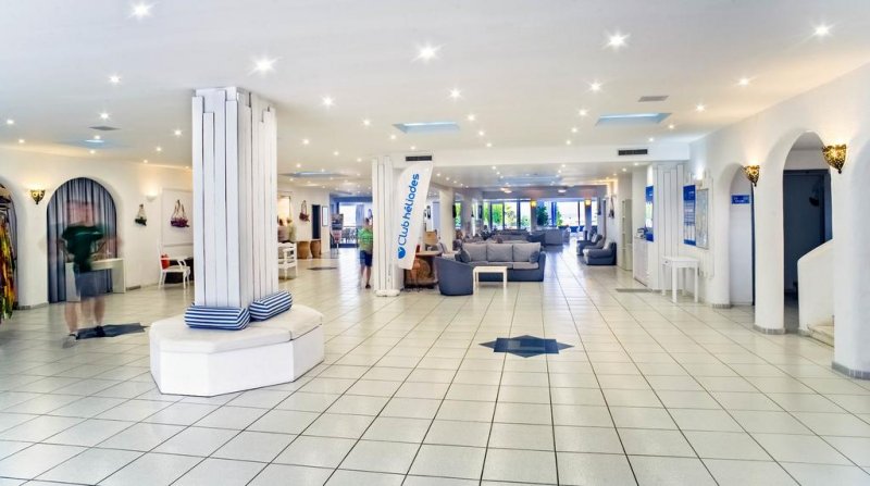 Grand Bleu Sea Resort - Снимка 5