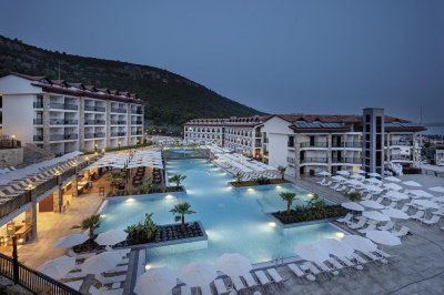 Ramada Resort Akbuk