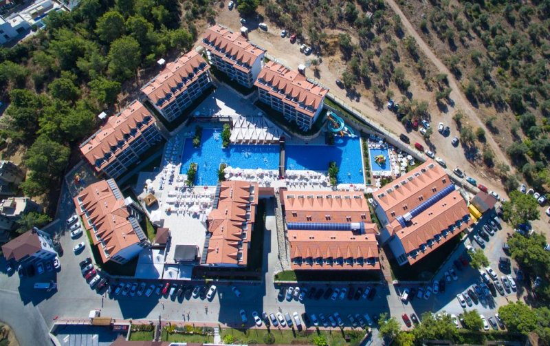 Ramada Resort Akbuk - Снимка 11