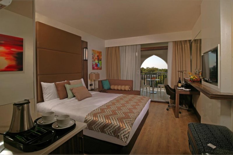 Ramada Resort Akbuk - Снимка 7