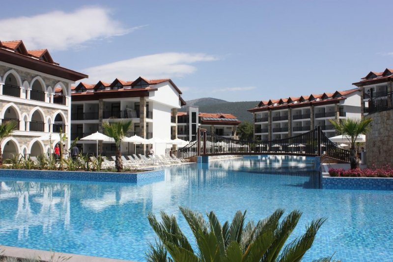 Ramada Resort Akbuk - Снимка 5