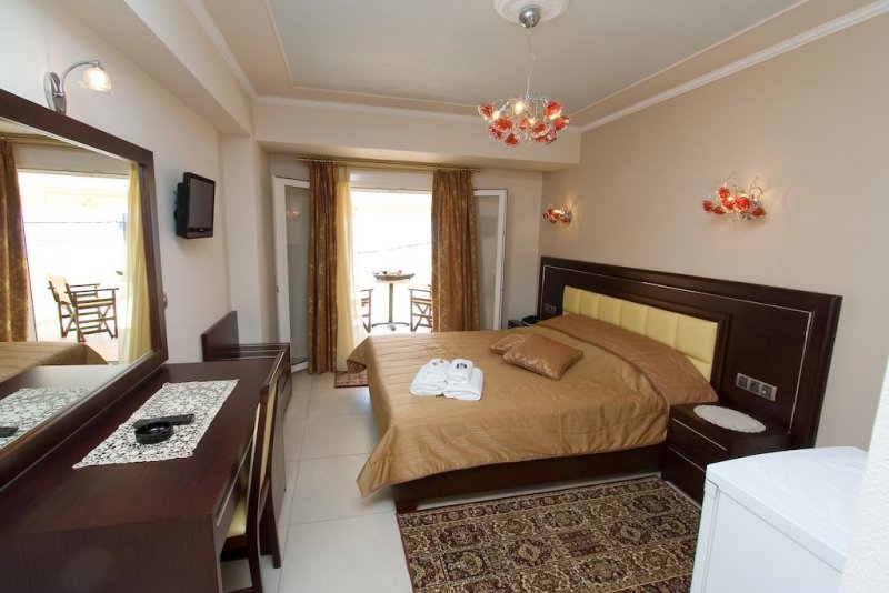 Ilia Mare Hotel - Снимка 7