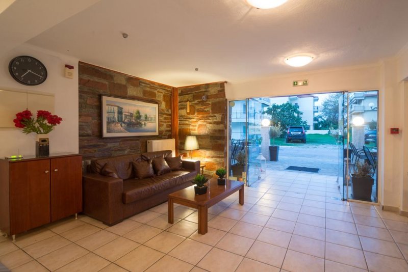 Korali Hotel - Снимка 3