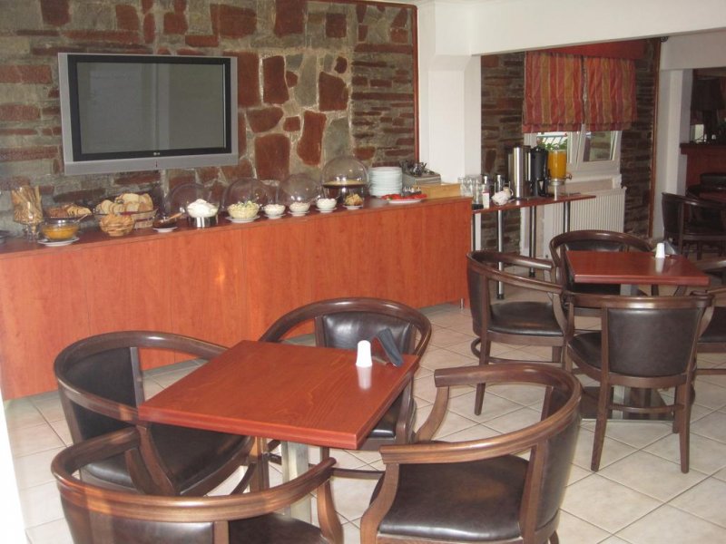 Korali Hotel - Снимка 7