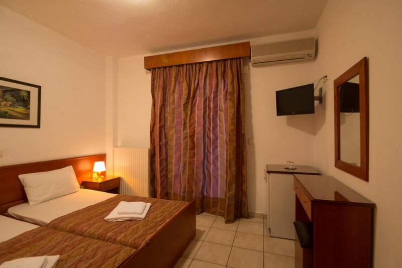 Korali Hotel - Снимка 8