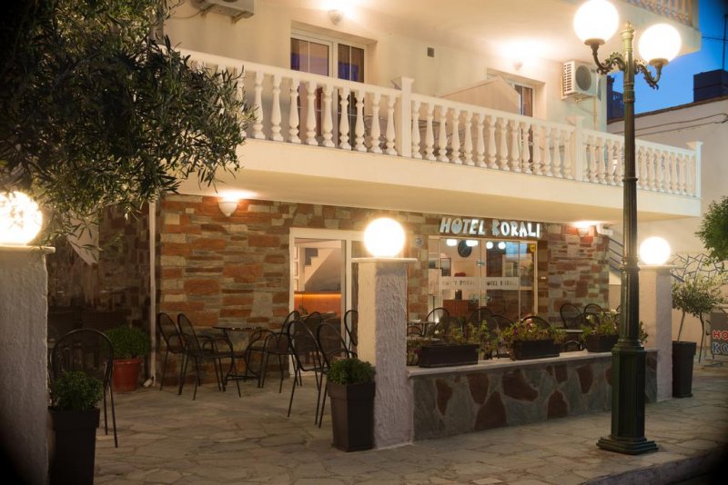 Korali Hotel - Снимка 4