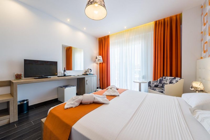 Lagaria Palace - Снимка 4