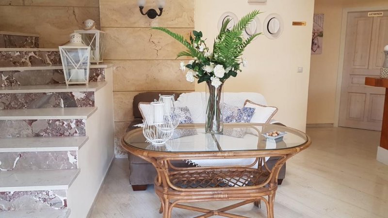 Adani Hotel - Снимка 2