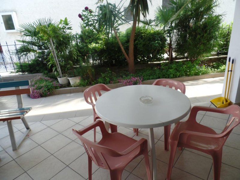 Antique The Hotel - Снимка 7