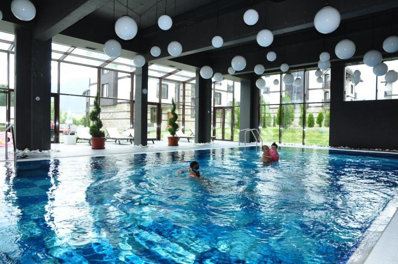 Хотел 3 Планини - Снимка 1