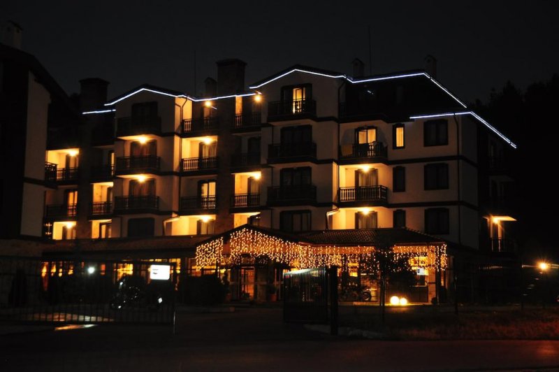 Хотел 3 Планини - Снимка 11